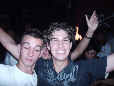 soiree on baise les gennnsss